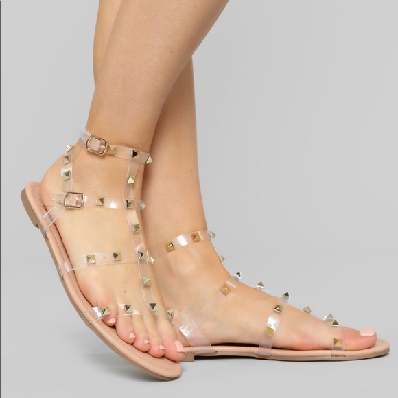 ⭐️3 for 30$⭐️ NWOT FN Studded sandals